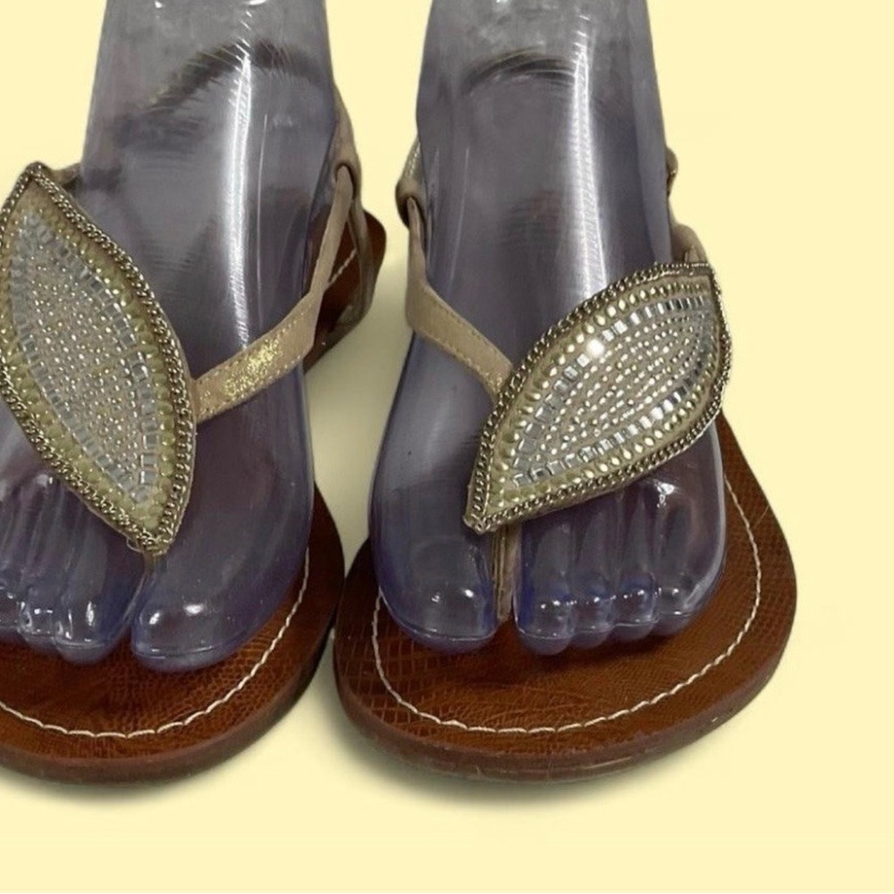 Carlos By Carlos Santana “Laverne” Beaded Metallic Gold Thong Sandals Size 8M